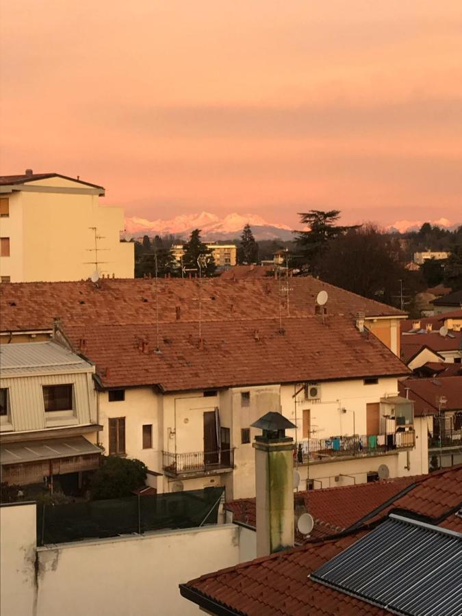 Bilocale In Centro - 10Km Da Malpensa Daire Gallarate Dış mekan fotoğraf