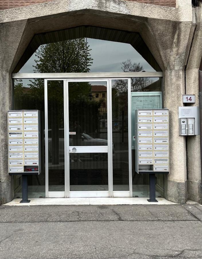 Bilocale In Centro - 10Km Da Malpensa Daire Gallarate Dış mekan fotoğraf