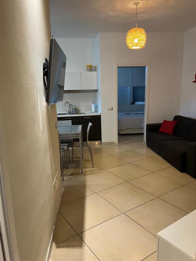 Bilocale In Centro - 10Km Da Malpensa Daire Gallarate Dış mekan fotoğraf